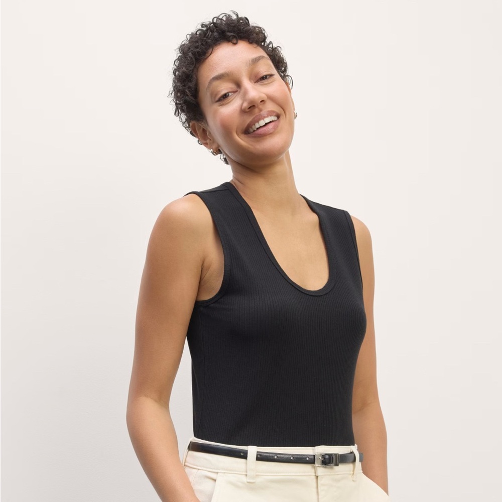 The Shimmy Tank Everlane- Black Ribbed Tank